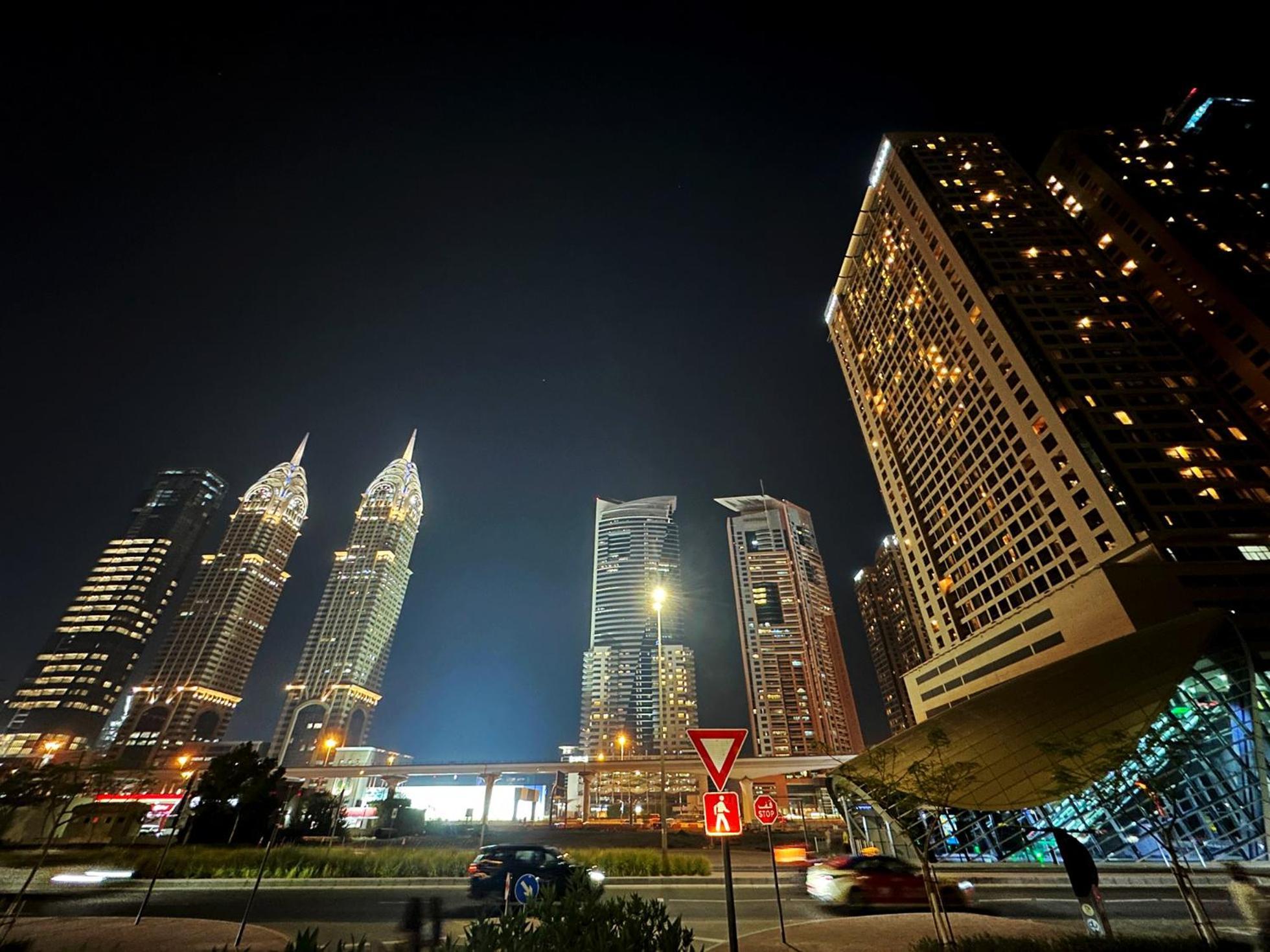 Explorer Partition With Window Near Internet Dubai